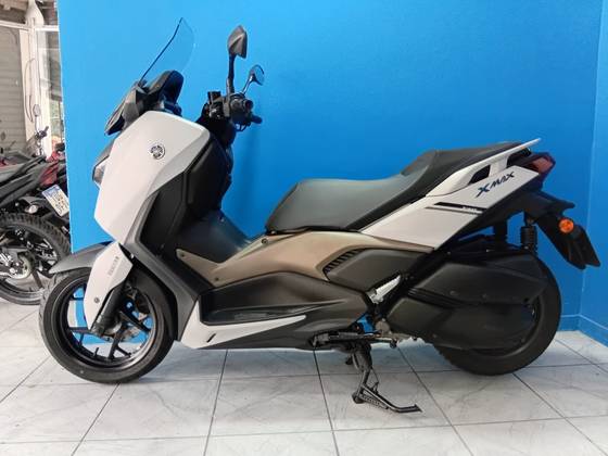 YAMAHA XMAX 250 CONNECTED ABS YAMAHA XMAX 250 CONNECTED ABS